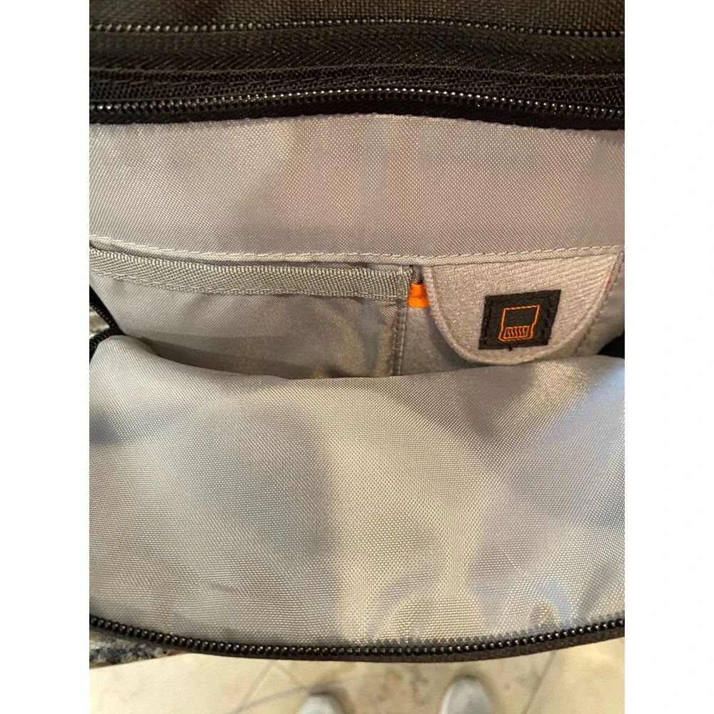 Lowepro Adverntura 140 Black‎ Camera Shoulder Bag Padded Adjustable Dividers